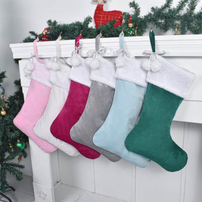 CHRISTMAS POM POM STOCKINGS - Wow Wraps